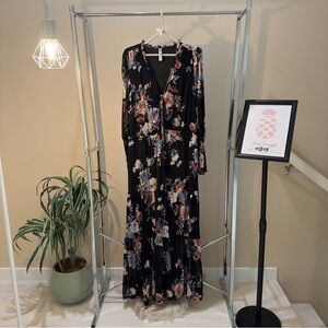 American Rag size L stretchy sheer long sleeve tasseled v-neck floral maxi dress